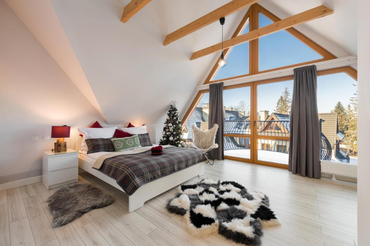 Penthouse with Mountain View 10