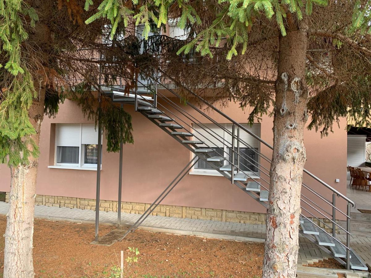 Bástya apartman - Ferienwohnung