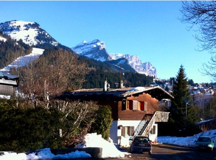 B&B Les Carroz-d'Arâches - Charmant appartement dans chalet - Bed and Breakfast Les Carroz-d'Arâches