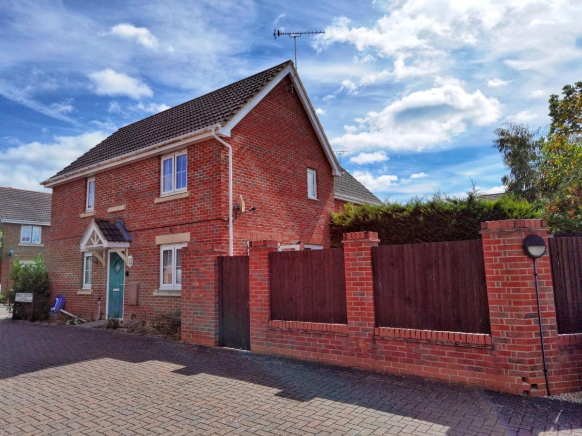 Lakeside: Argosy 3bed house 2bath parking M27 J5 Southampton Airport sleeps 6 - B&B Southampton