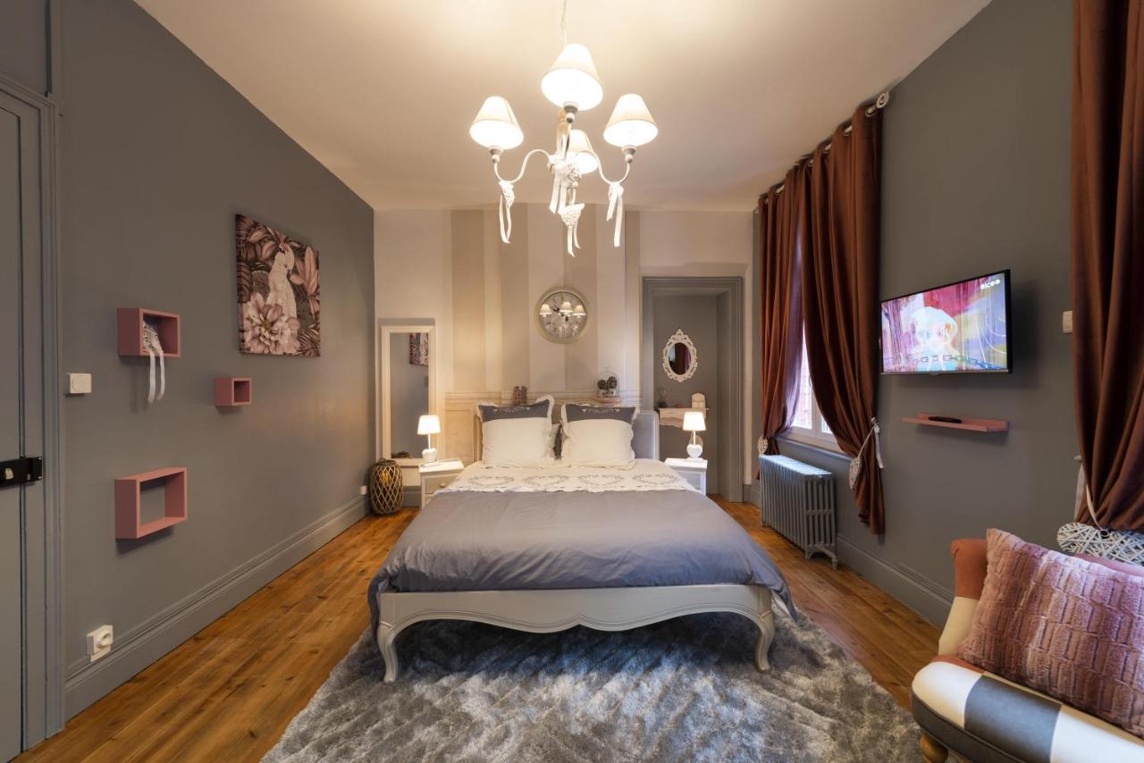 Double Room with Private External Bathroom