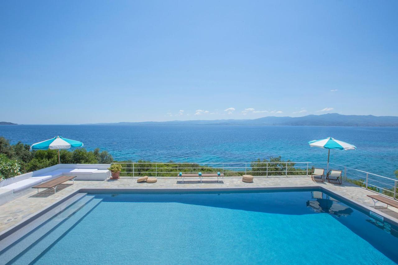 Seafront Paradise - B&B Glyfa