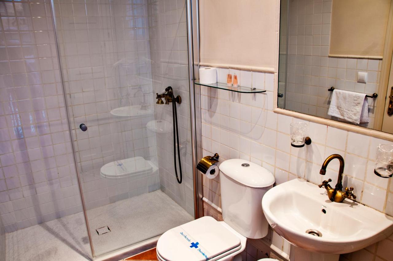 Economy Double or Twin Room