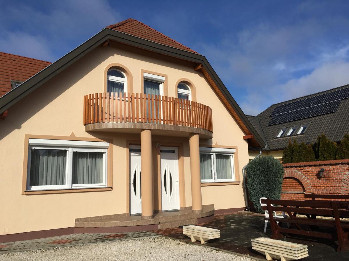 B&B Bük - Gitta Apartman - Bed and Breakfast Bük