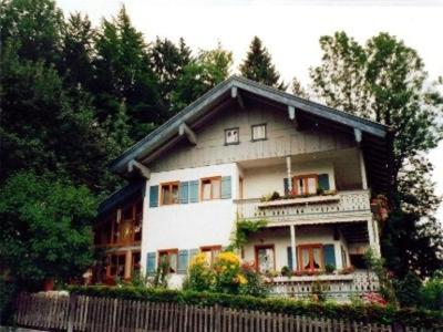 B&B Ruhpolding - Ferienwohnung Burghartswieser - Bed and Breakfast Ruhpolding