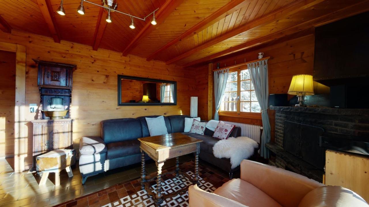 Apartment at the bottom of the slopes in Crans-Montana, cosy atmosphere - Chambres d'hôtes Crans-Montana
