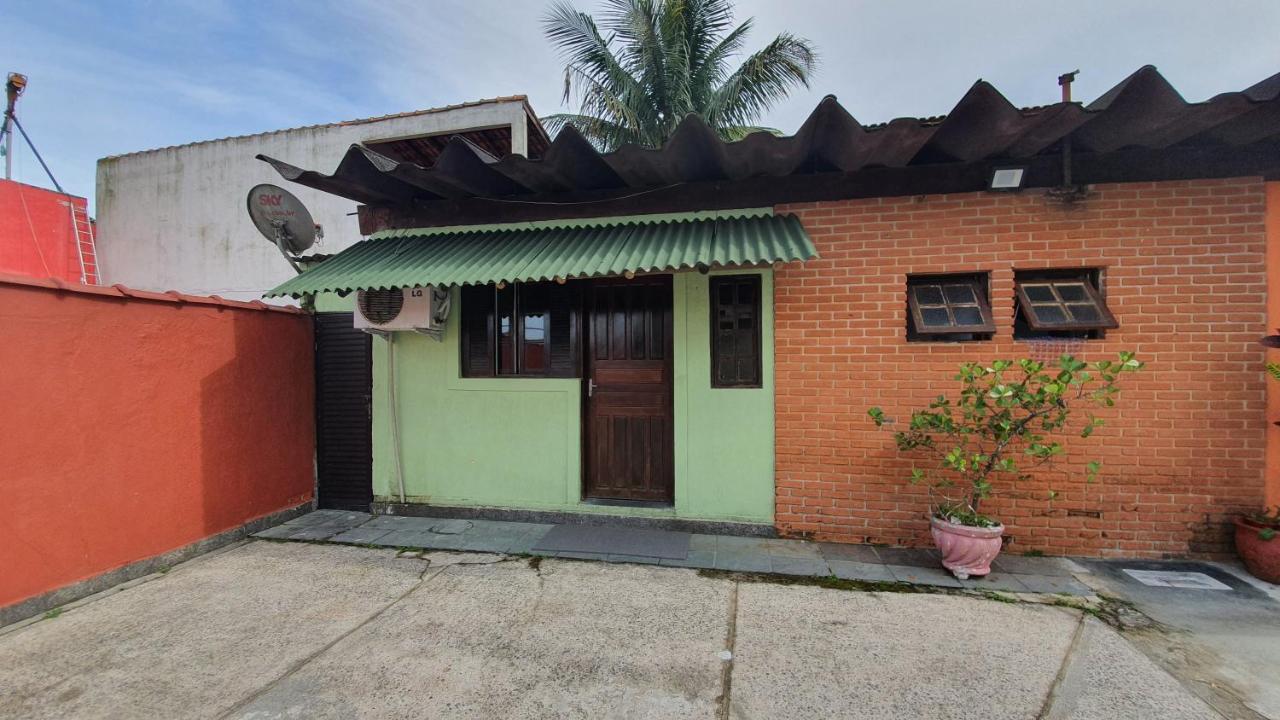 Kitnet Com Ar, em frente a Praia de Boracéia - B&B São Paulo