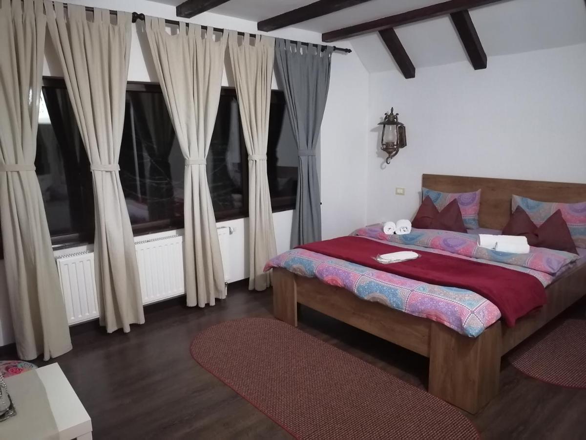 Doppelzimmer mit eigenem Bad