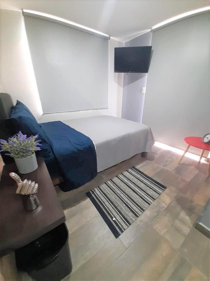 B&B Mexico City - R02 LUXURY STUDIO COURAGE a 5 MIN ITESM CEM - Bed and Breakfast Mexico City