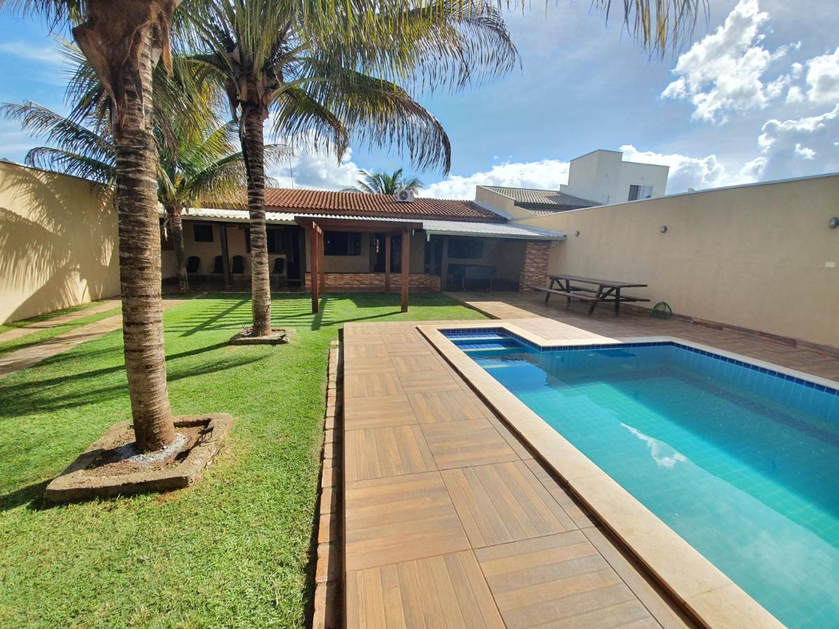 Casa para Temporada em Chapada dos Guimarães - Chambres d’hôtes Chapada dos Guimarães