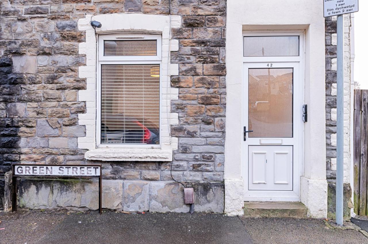 Perfect Base to Stay in Swansea - TV in every Bedroom! - Ferienwohnung