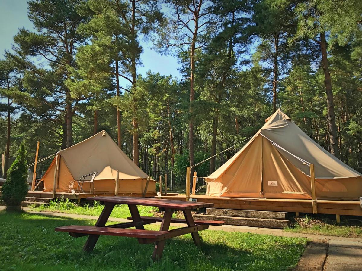 Slowly Glamping Osada Nad Wodą - Chambres d’hôtes Łazy