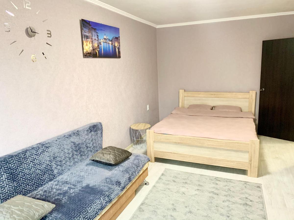 B&B Tsjernihiv - Апартаменты в центре по проспекту Победы парковка рядом - Bed and Breakfast Tsjernihiv