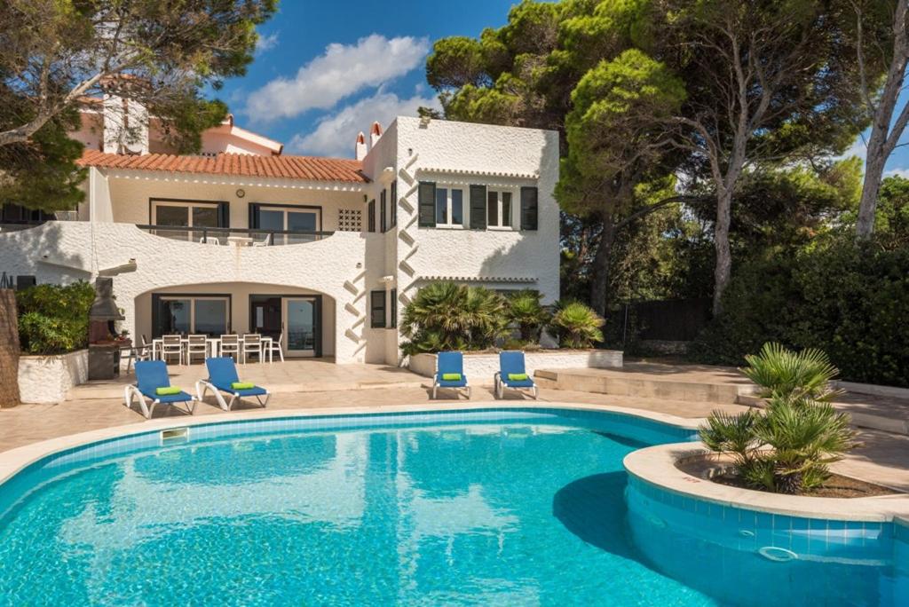 Villa Llevant Galdana - B&B