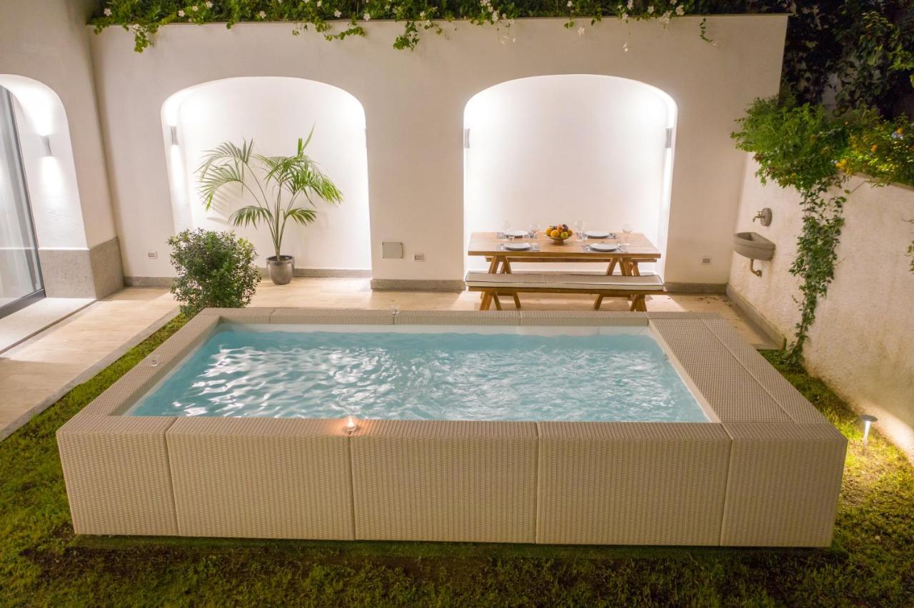 SorrentoVibes - Luxury Apartment with Garden and Pool - Chambres d’hôtes