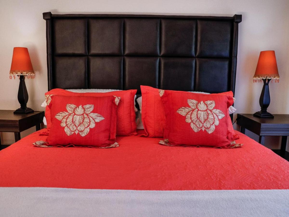 Luxury King Room
