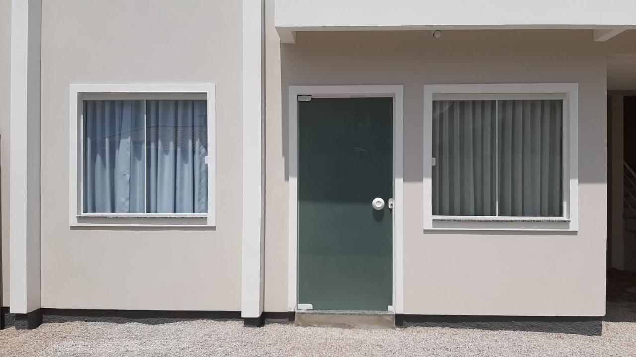 Apartamento completo centro Tijucas - B&B