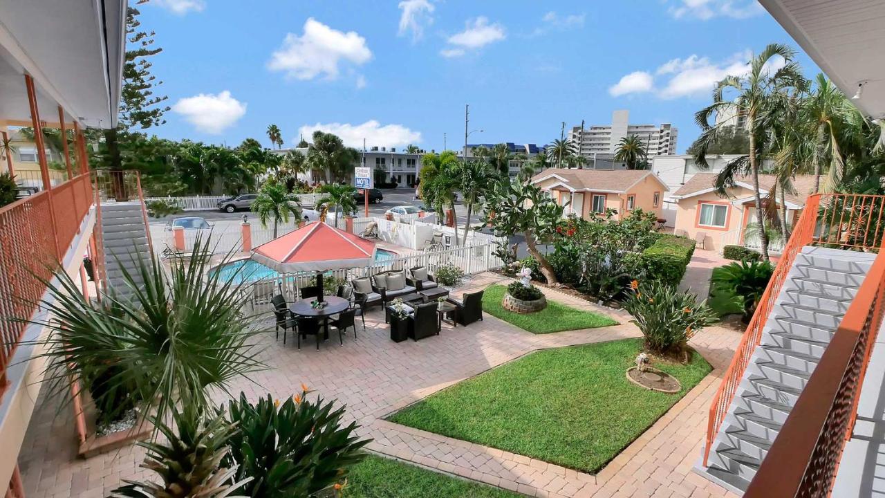 Carlton House Motel and Suites - B&B St. Pete Beach