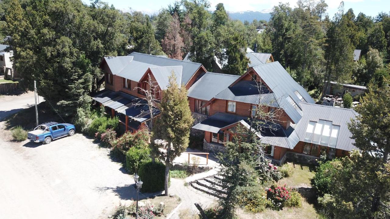 Hostería Bajo Cero - Bed and Breakfast Villa La Angostura