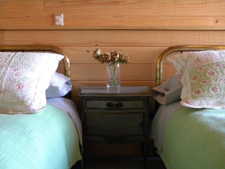 Dreibettzimmer mit Gemeinschaftsbad