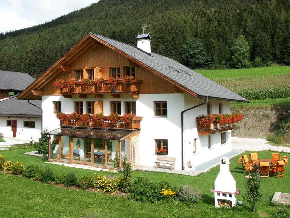 B&B Villabassa - Apartments Feldsagerhof - Bed and Breakfast Villabassa