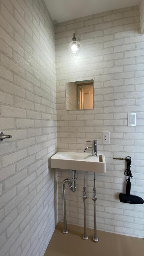 Twin Room with Shower