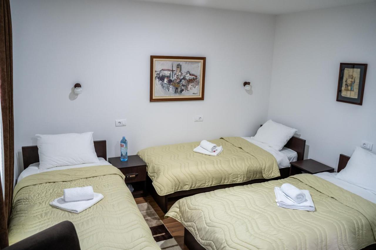 Deluxe Dreibettzimmer