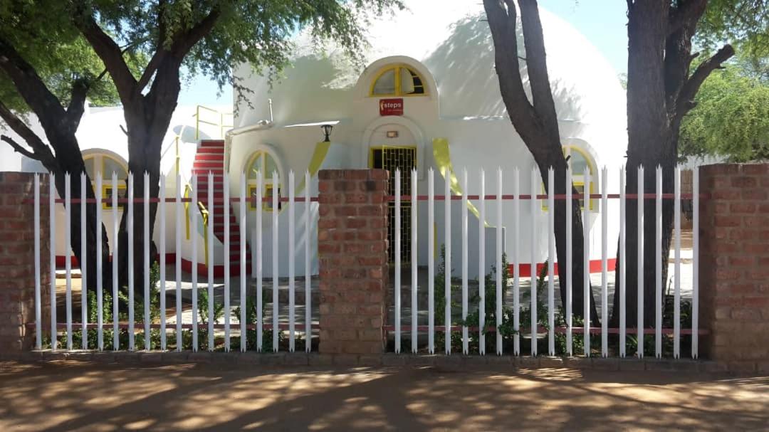 Steps Accommodation - B&B Gobabis
