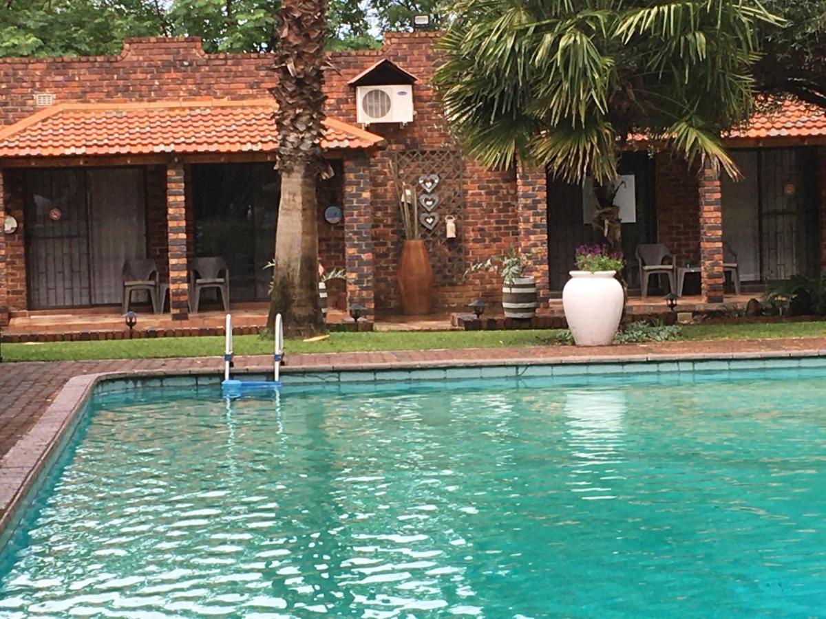 B&B Vryburg - Villa Lin-Zane - Bed and Breakfast Vryburg