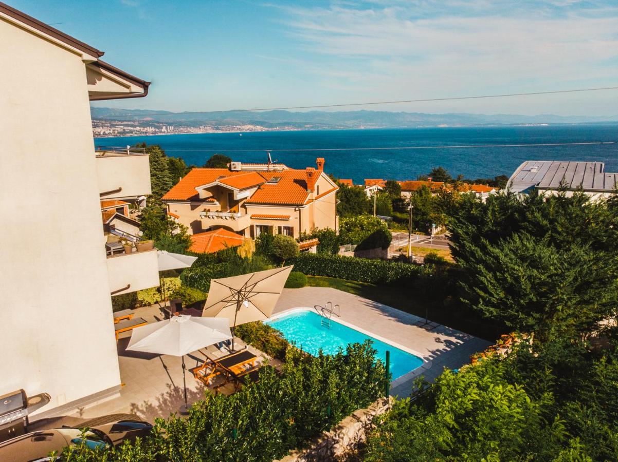 Pool Apartment Maurina Opatija with sea view - B&B