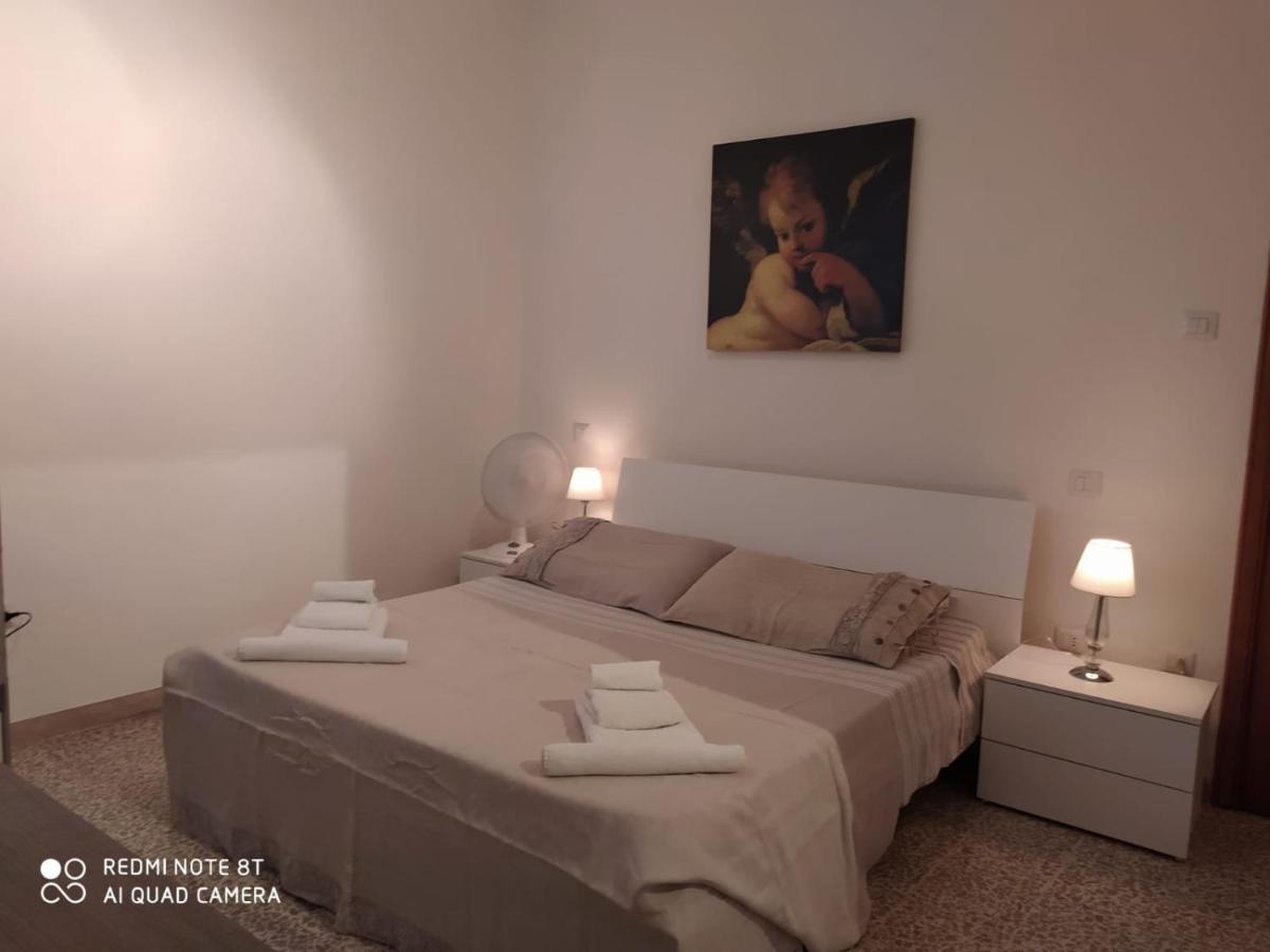 Bab San Feliciano Camere Foligno - Bed and Breakfast