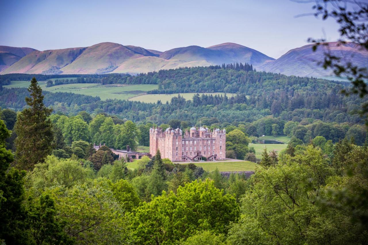 B&B Thornhill - Stableyard Apartment: Drumlanrig Castle - Bed and Breakfast Thornhill