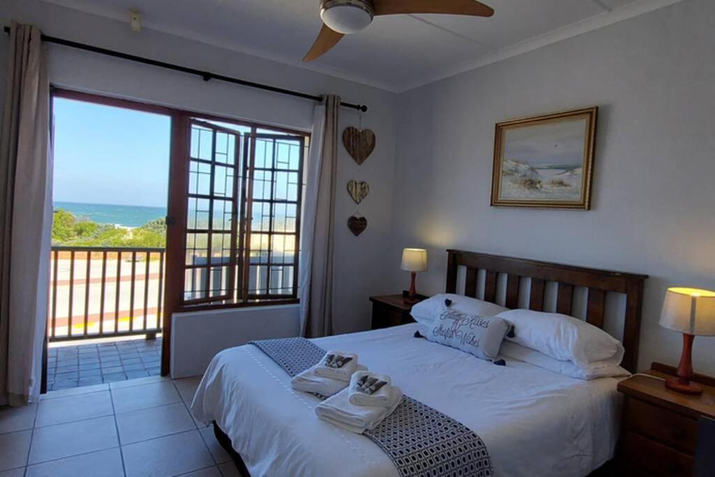 B&B Port Alfred - 12 Settler Sands Beachfront cottage with sea view - Bed and Breakfast Port Alfred