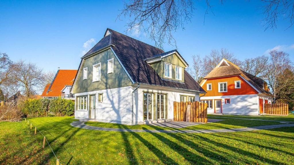 Traumgarten Haus Leichte Brise - B&B Ostseebad Prerow