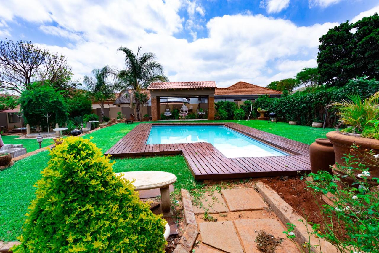 B&B Pretoria - Mhulu Signature Boutique Hotel - Bed and Breakfast Pretoria