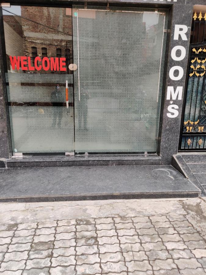 Vrinda Apartments - B&B Amritsar