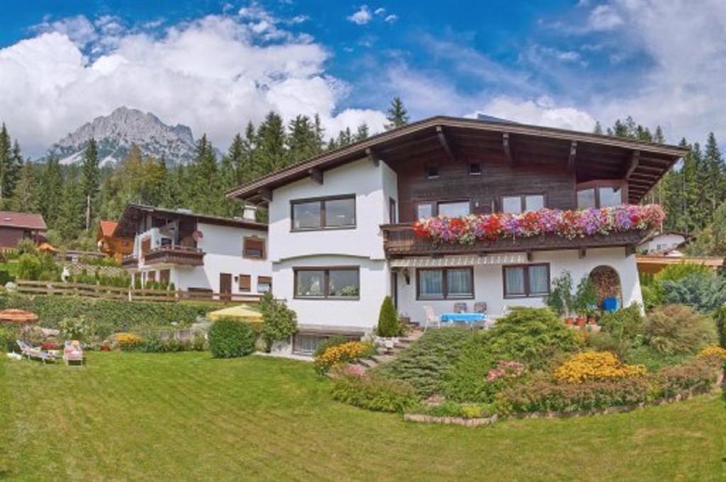 Ferienhaus Kröll - B&B