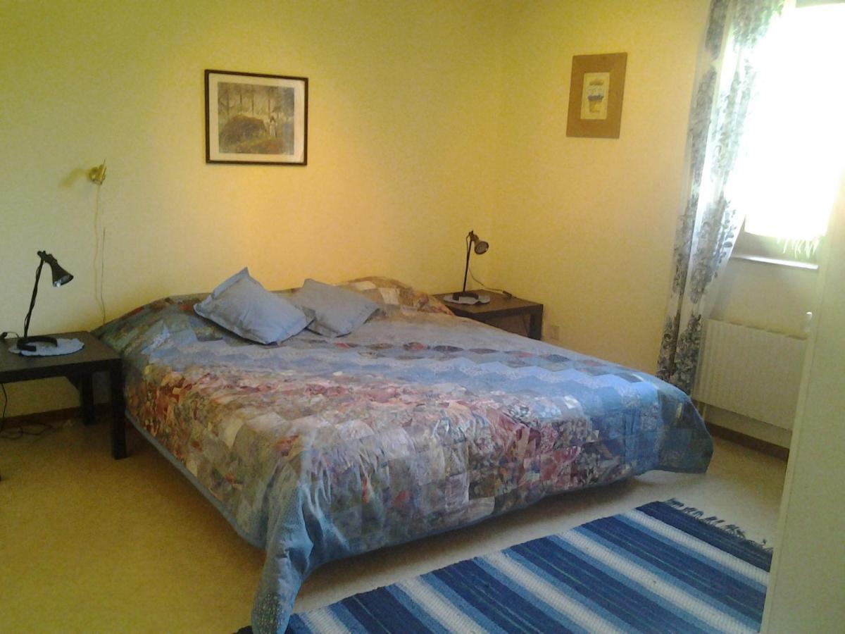 Standard Twin Room with Shared Bathroom