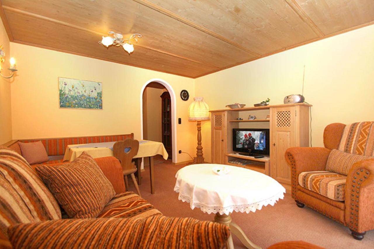 Apartment mit Terrasse