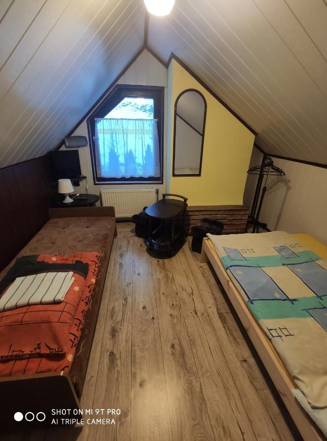 Habitación Triple con baño compartido