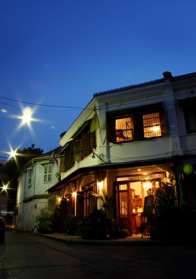 The Bhuthorn Bed & Breakfast - B&B Bangkok