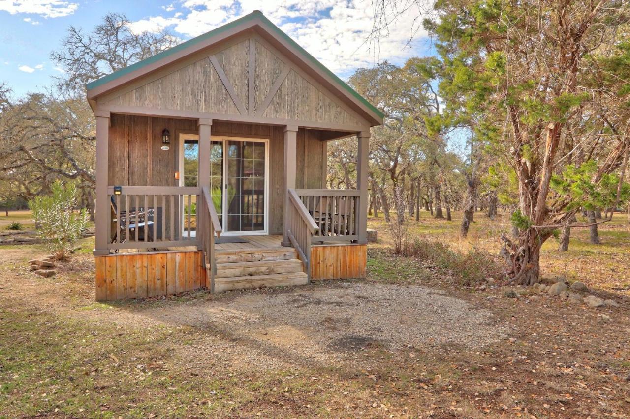 B&B Wimberley - The Ranch at Wimberley - Dance Hall Cabin #1 - Bed and Breakfast Wimberley