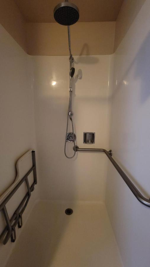 Camera Matrimoniale/Doppia con Letti Singoli - Accesso Disabili