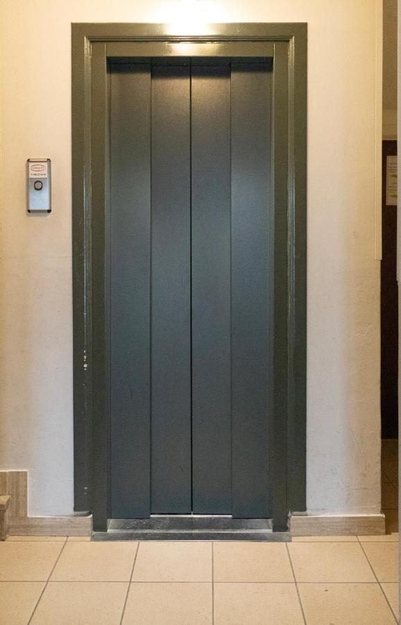 Modern appartement met uniek zeezicht - Chambres d’hôtes