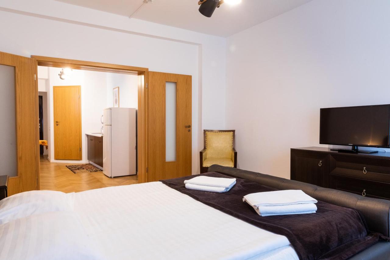 Estudio Deluxe con cama grande