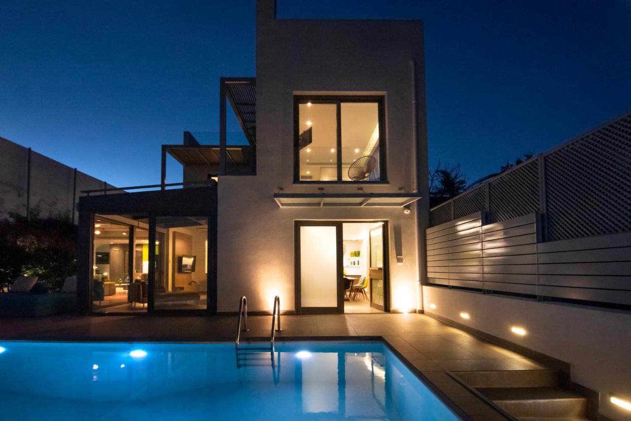 Stefano's Villa Lagonissi - Bed and Breakfast