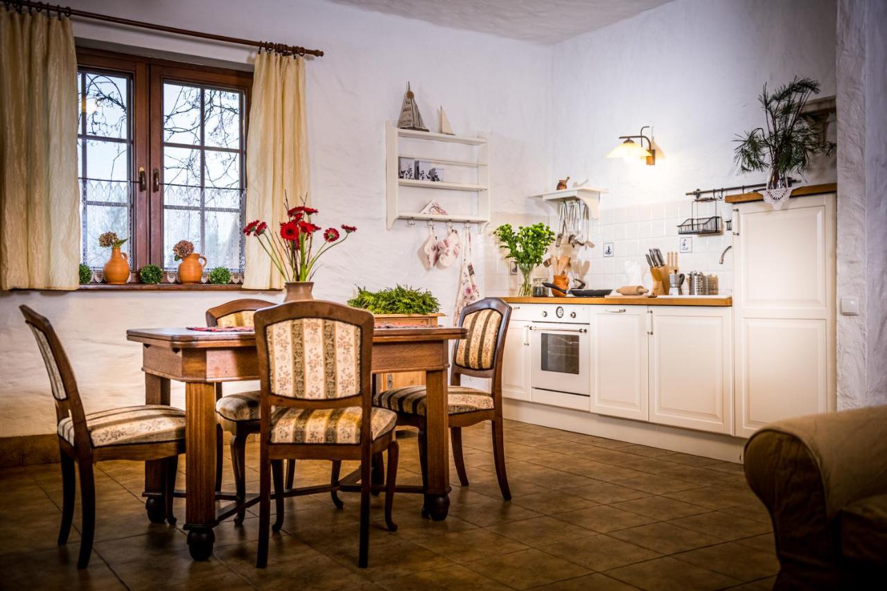 Two-Bedroom Apartment (4 Adults)