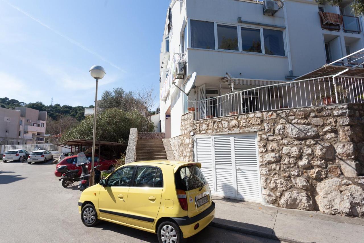 Twin Room with Private External Bathroom