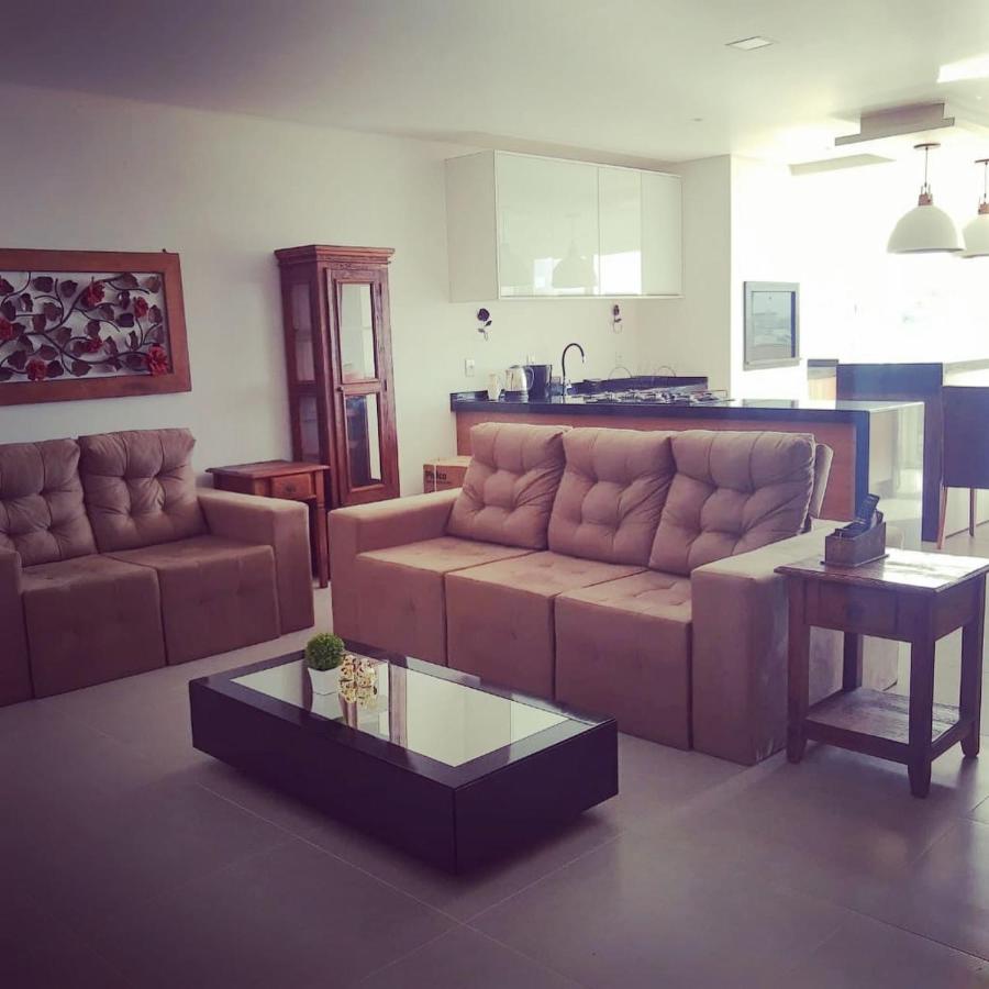 Apto. 3 dorm. entre Praia da Cal e Lagoa Violão - B&B