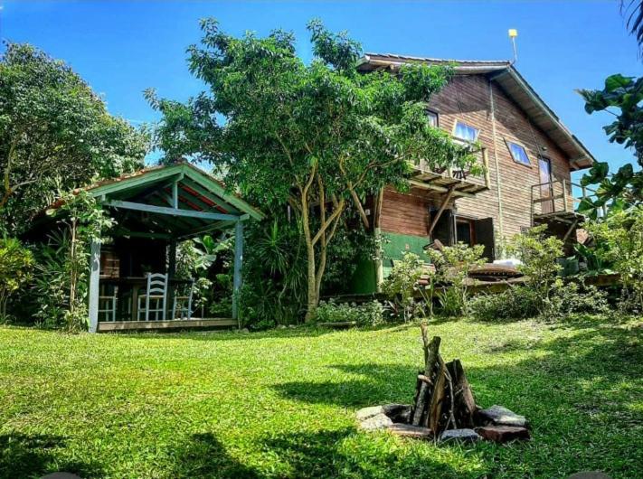 Villa Josefa - Chalé completo com piscina e churrasqueira - B&B